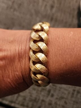 Textured Gold-Tone Curb Link Bracelet With Magnetic Closure